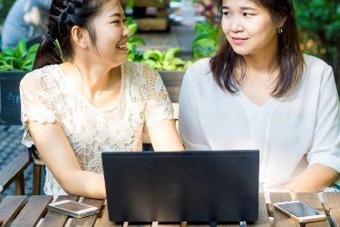 How to Describe Company Culture: 32 Real Examples