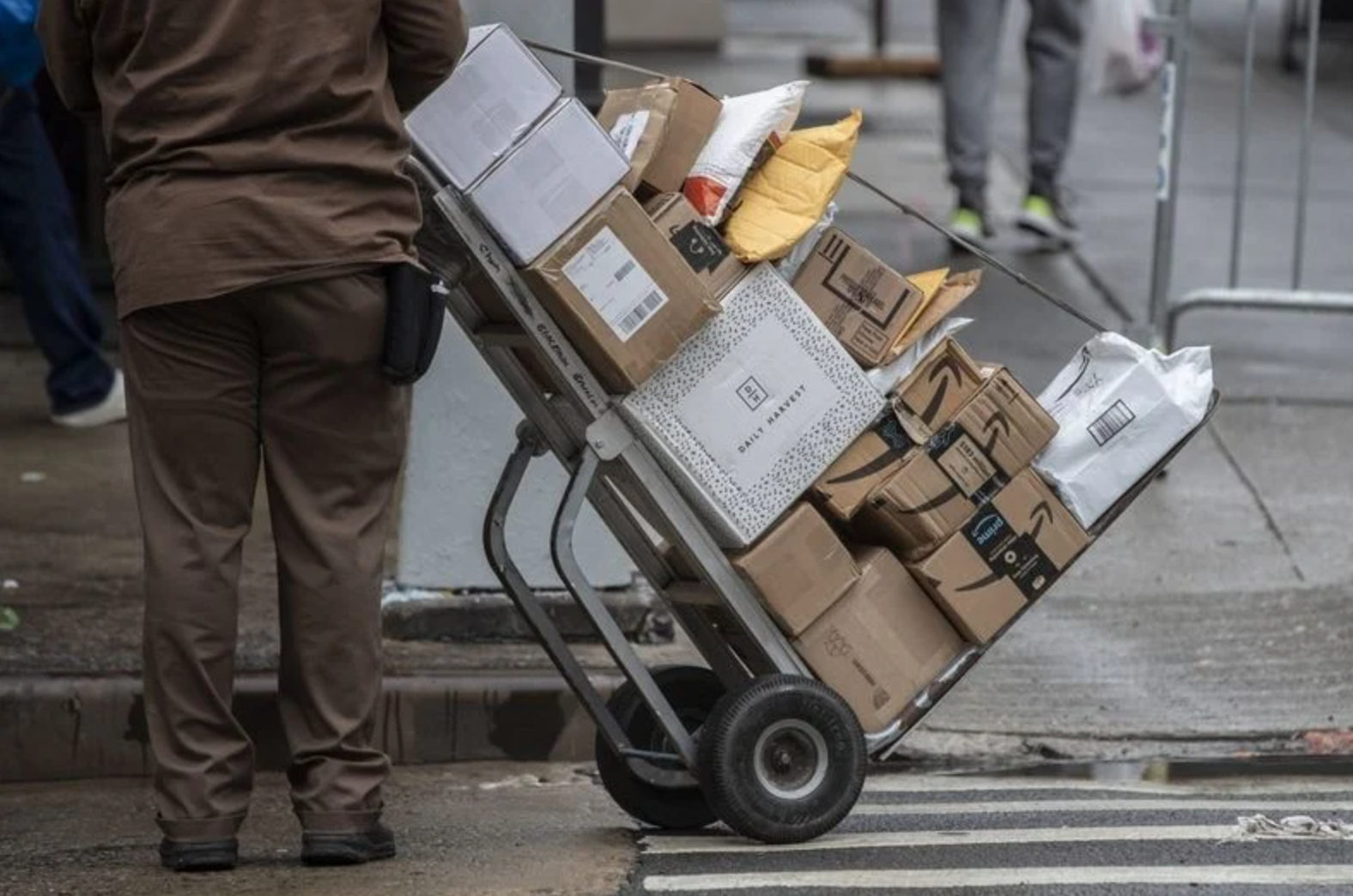 Online shopping boom fuels expansion for SoHo startup Rokt